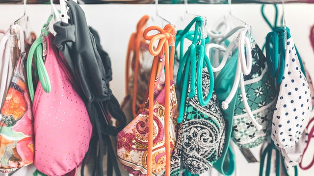 Quanti tipi di costumi da bagno da donna esistono?